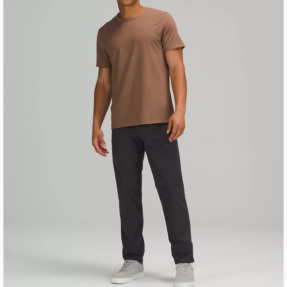 Lululemon ABC- Classic Fit Warpstreme SHORT INSEAM Pants, Size 30W - Picture 4 of 11